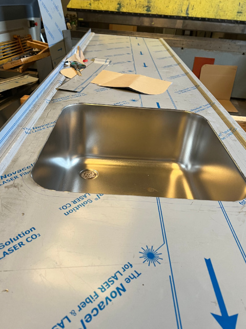 aanrecht, inbouwkookplaat en gelhaard